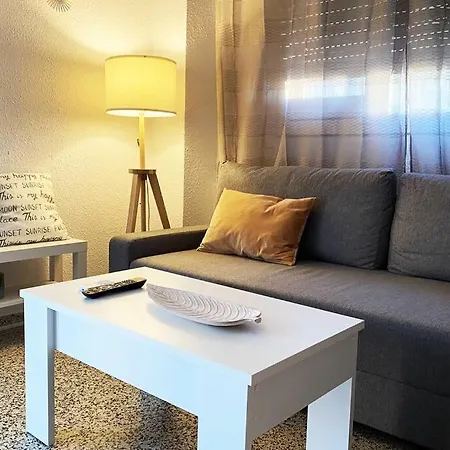 De Playa En Paseo Maritimo