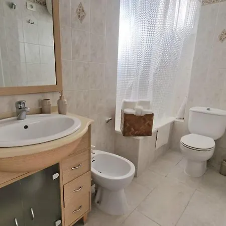 De Playa En Paseo Maritimo *